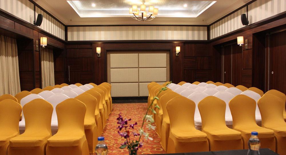 Quality Inn Viha Kumbakonam Eksteriør billede